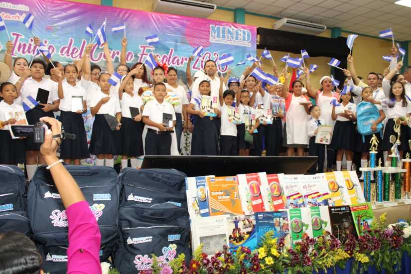 inauguran-año-esoclar-chinandega