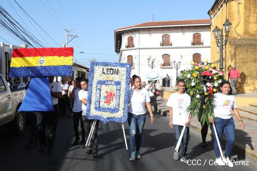 leon-homenaje-ruben-dario