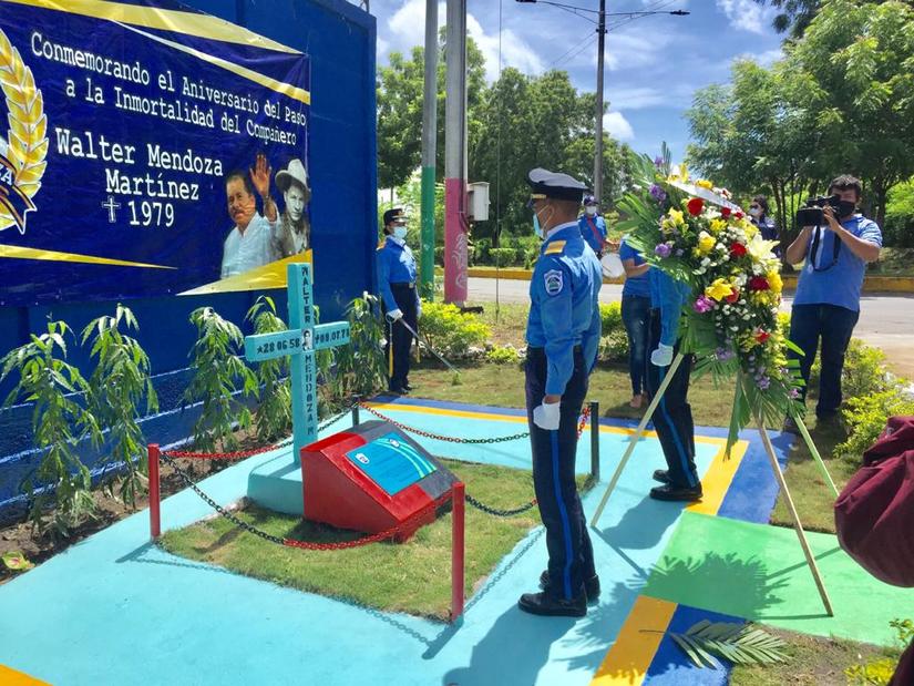homenaje-policia