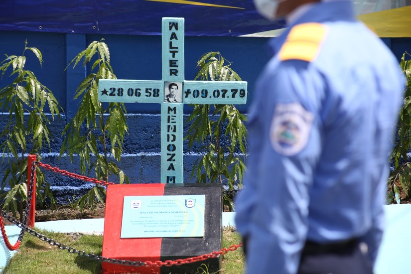 homenaje-policia