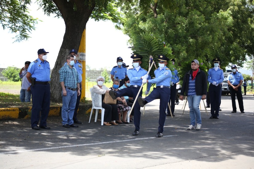 homenaje-policia