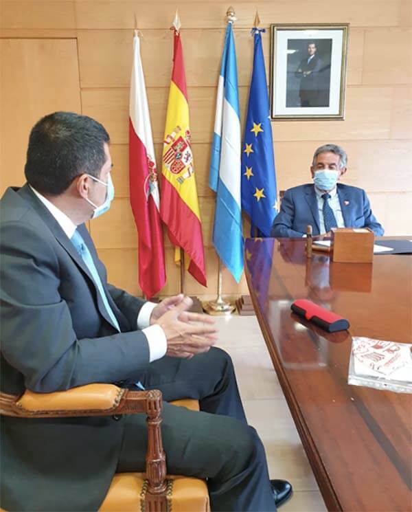 embajador-nicaragua-y-presidente-cantabria