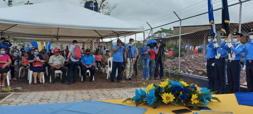 POLICIA2