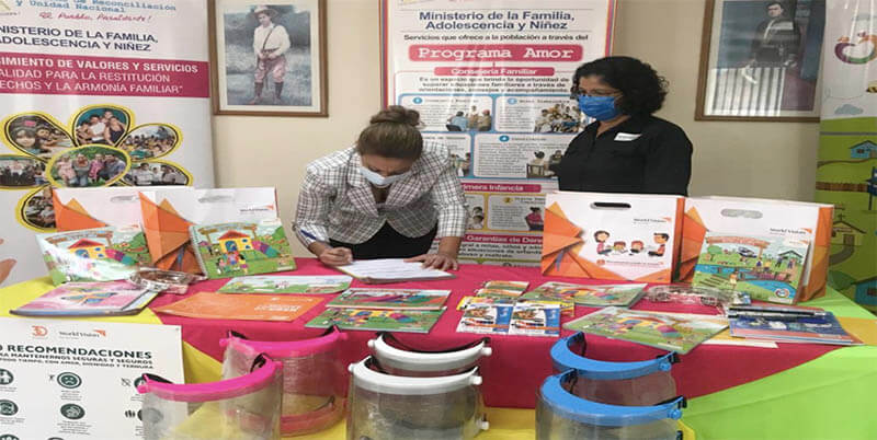 donacion-world-vision-kits-mifan