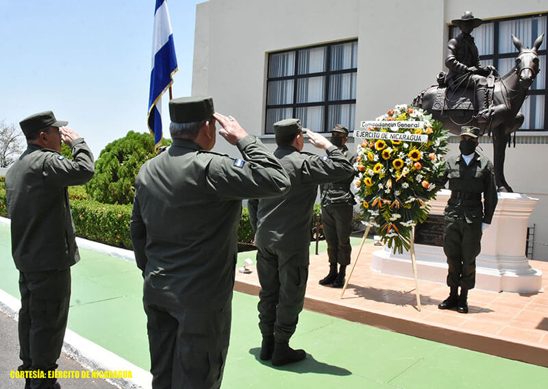ejercito-nicaragua-ofrenda-sandino