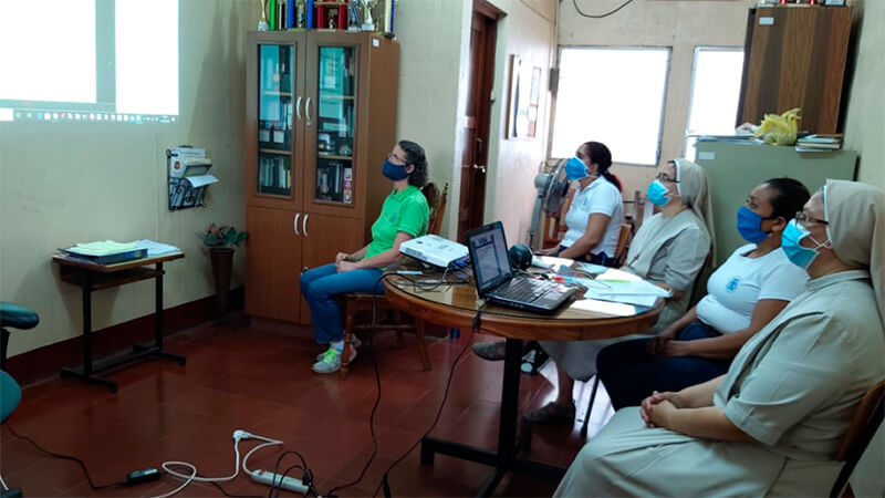 mined-videoconfencia-educacion