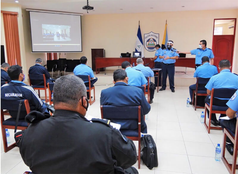 policia-nacional-en-seminario-cicr