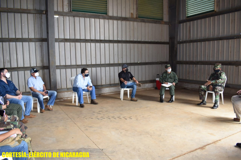 ejercito-reunion-productores-mani