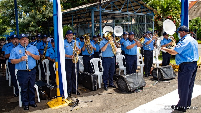 POLICIA