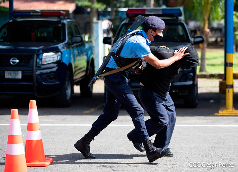 policia-nacional-ejercicio-demostrativo