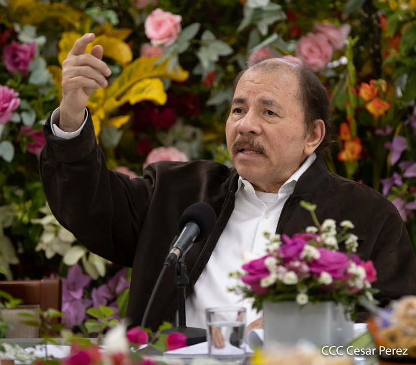 presidente-daniel-ortega-vicepresidenta-rosario-murillo