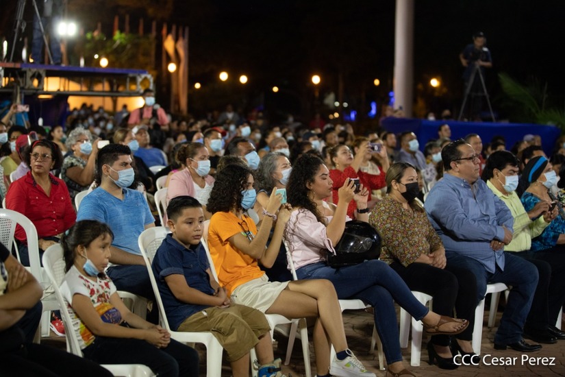 serenata-managa-aniversario