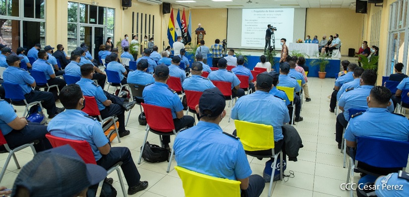 POLICIA