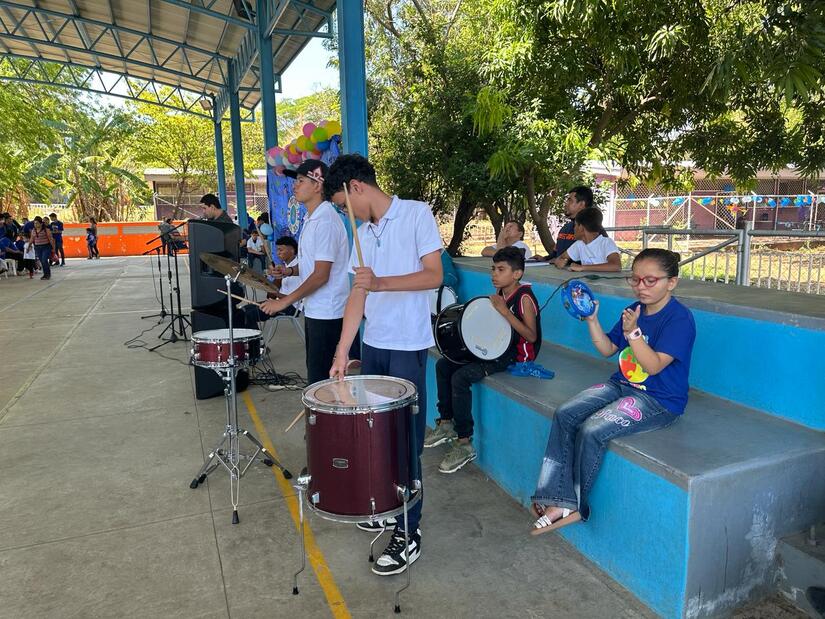 AZUL