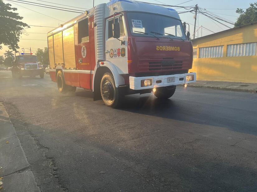 BOMBEROS