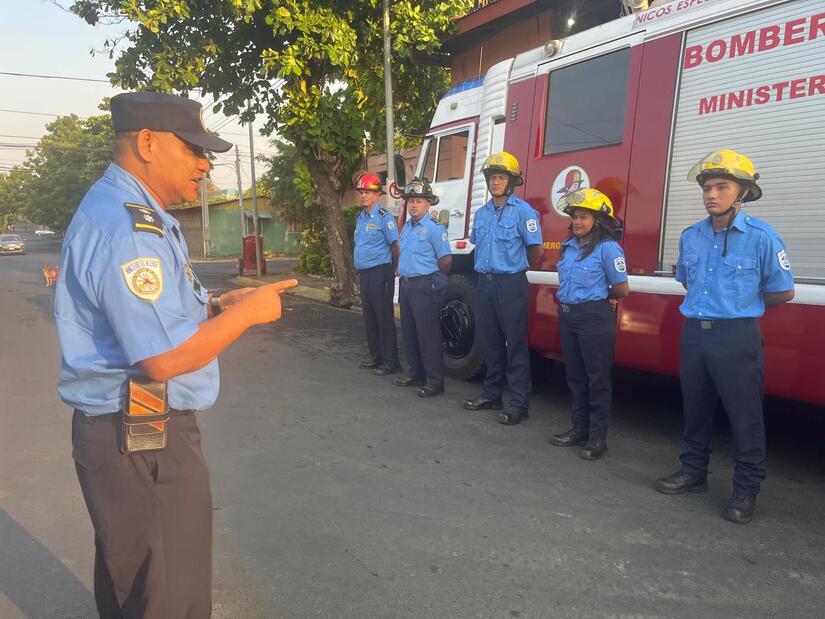 BOMBEROS