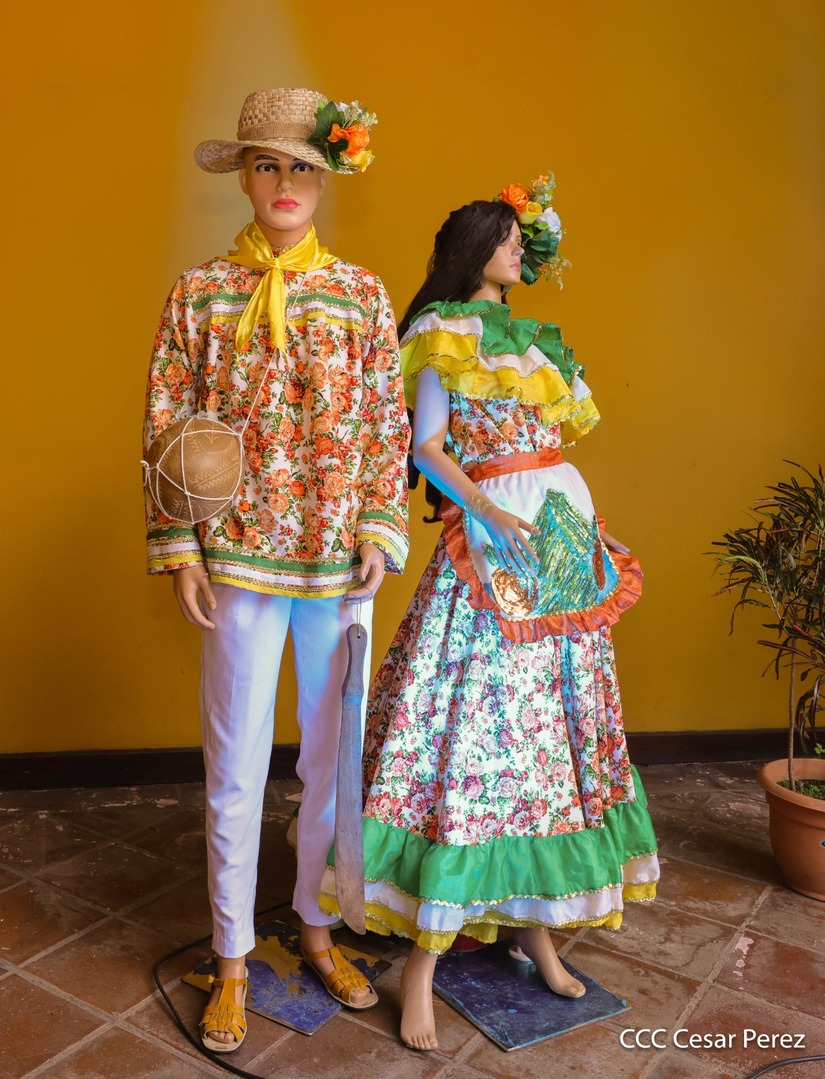 HUIPIL