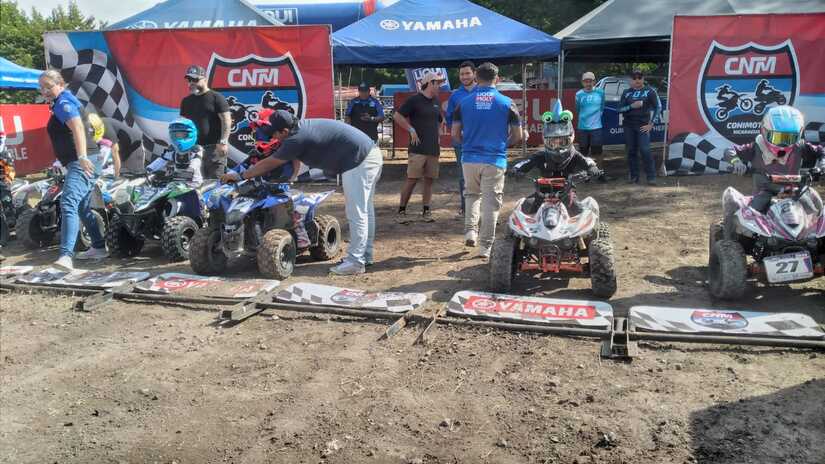 MOTO-(4)