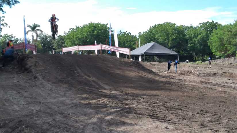 MOTO-(6)