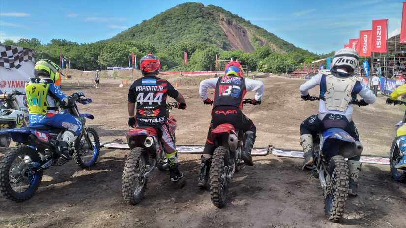 MOTO-(8)