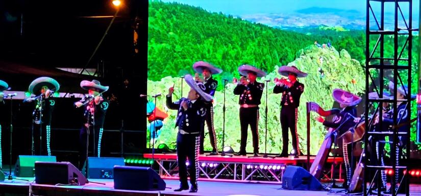 MARIACHI3