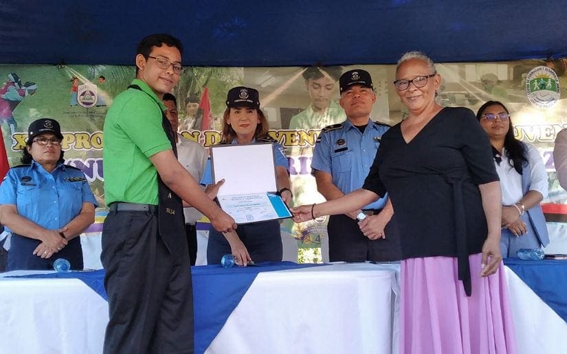 POLICIA-GRADUACION22