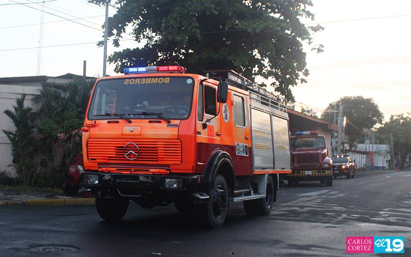 BOMBEROS