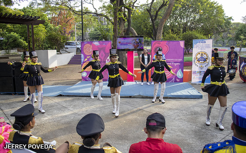 BANDAS