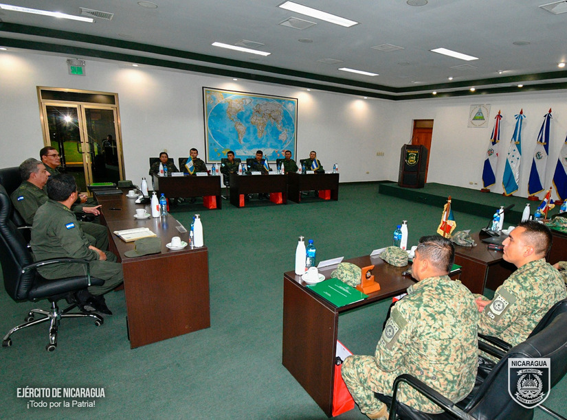 MILITAR