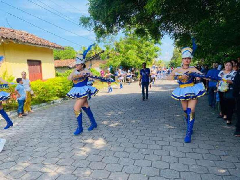 BANDAS17