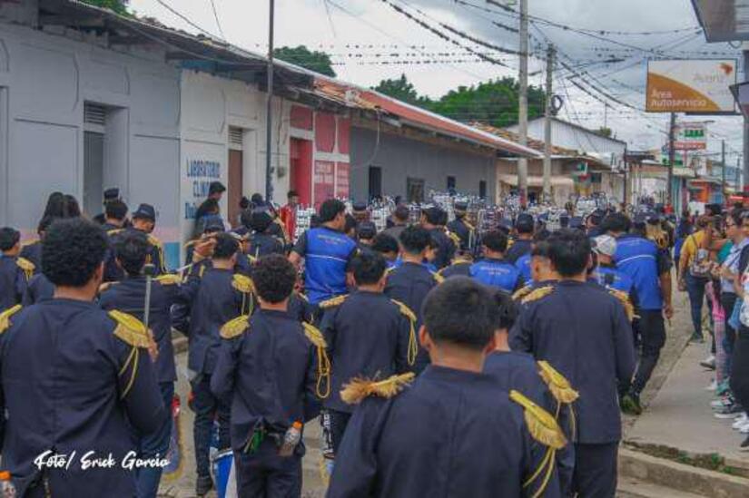 BANDAS4