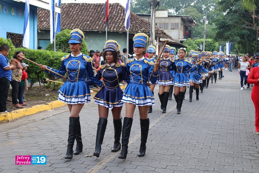 DESFILE-OTRA2