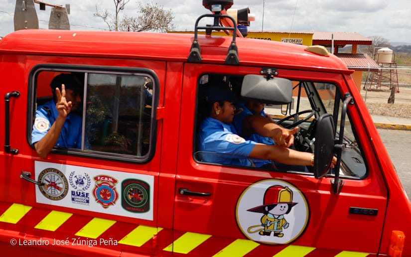 BOMBEROS9