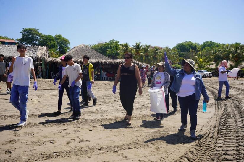 Jornada-Ambiental-en-Pochomil-4