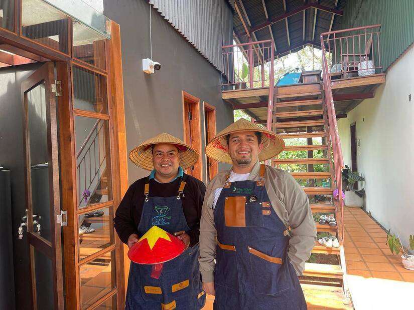 Intercambio-cafetalero-en-Vietnam-6