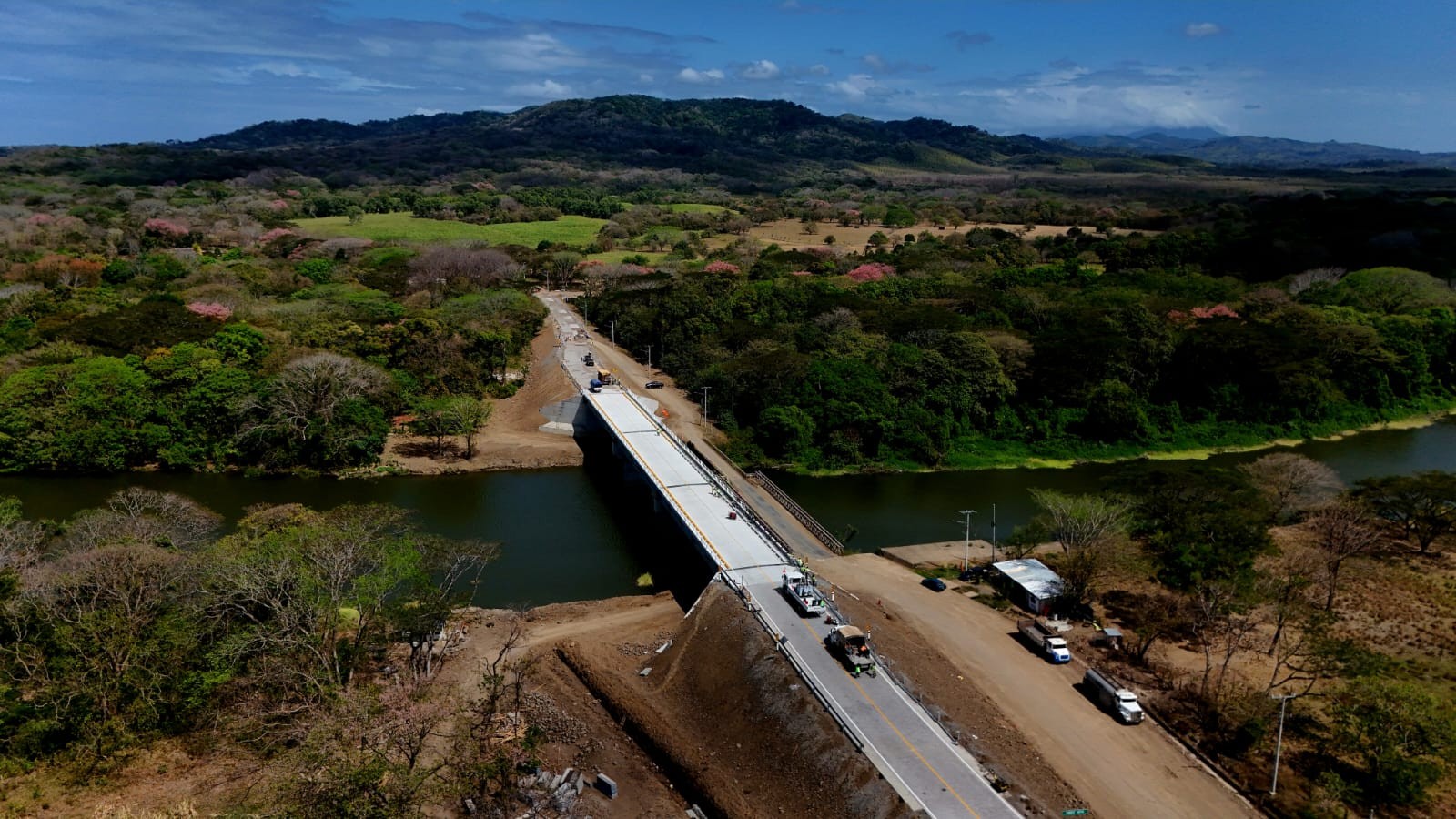 PUENTE8