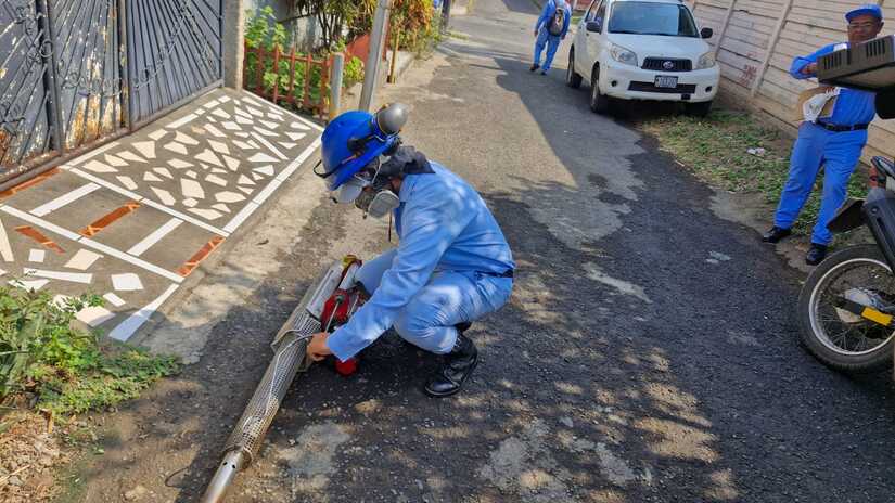 Brigadas-de-fumigacion-y-abatizacion-del-minsa-11