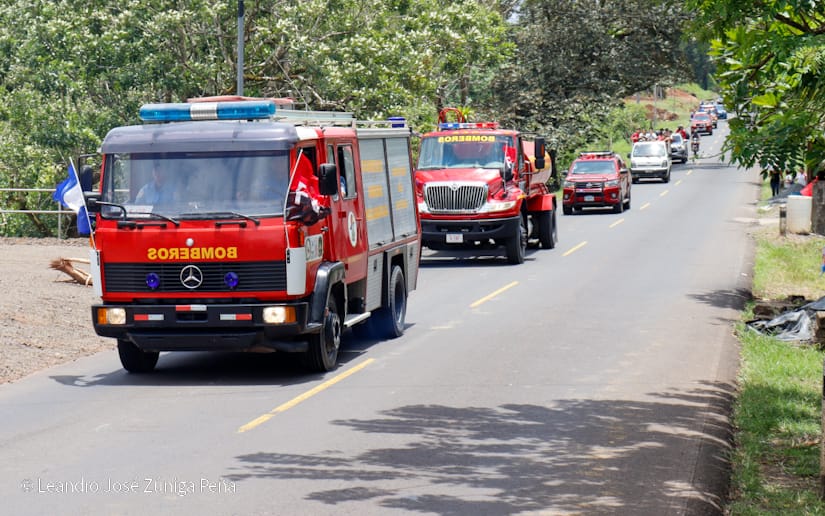 BOMBEROS13