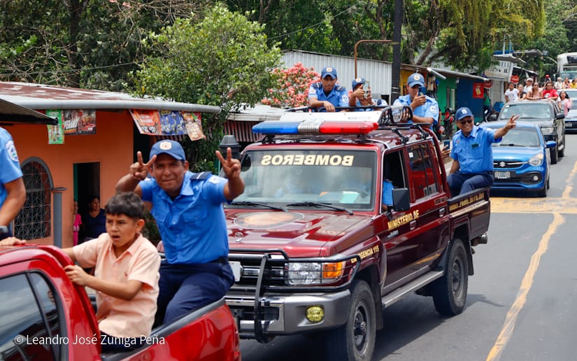 BOMBEROS9