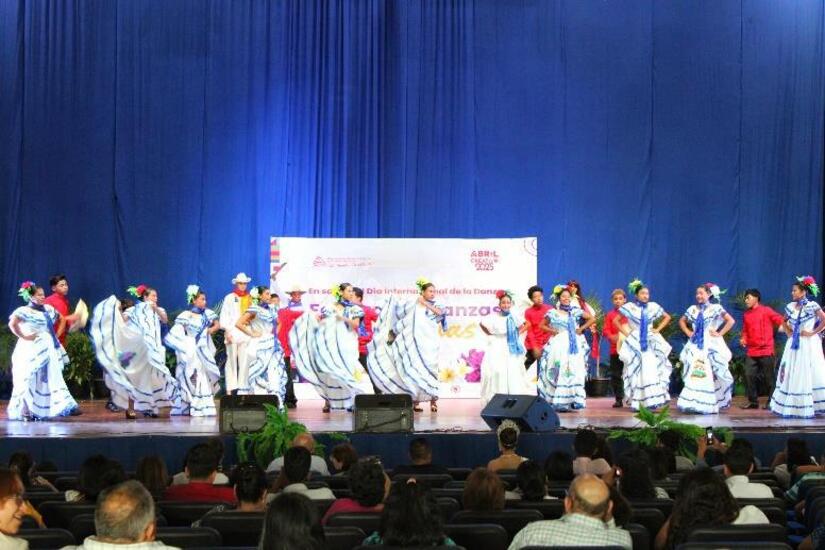 DANZA10