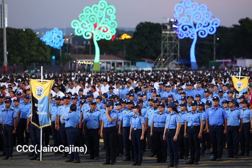 Acto-del-Dia-de-los-Trabajadores-y-Tomas-35