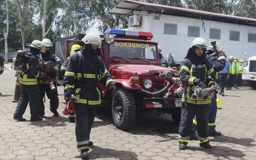 BOMBEROS-3