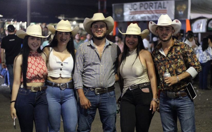FERIA-(4)