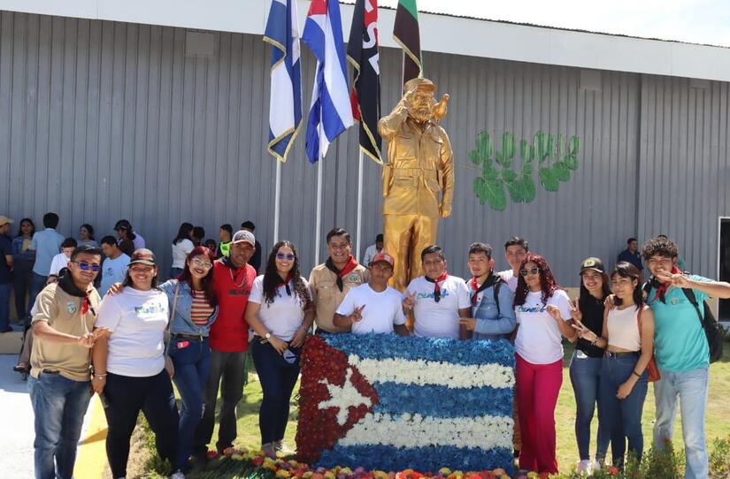 COMANDANTE-FIDEL-10