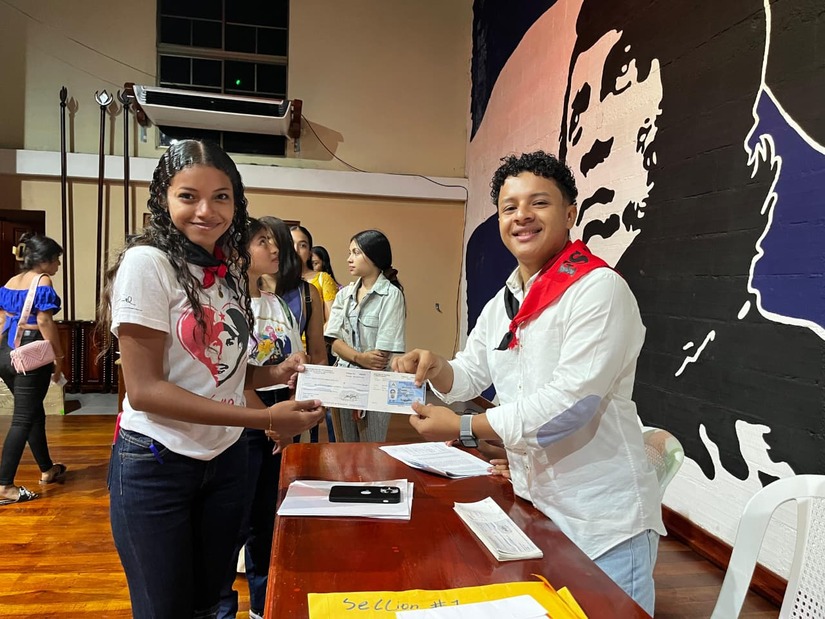 BECAS2