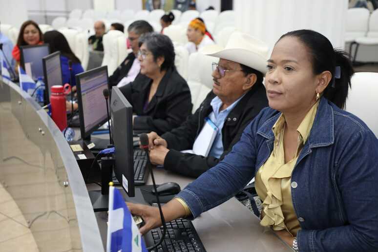 ASAMBLEA2