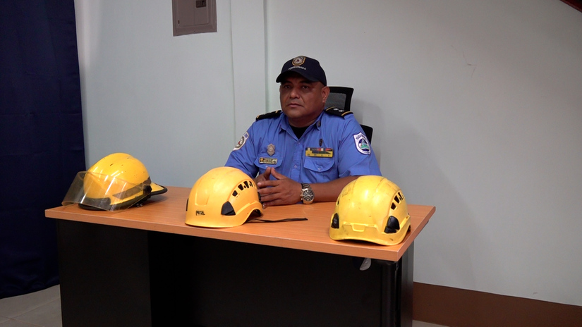 BOMBEROS11