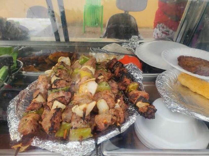 Fritanga-y-gallo-pinto-8