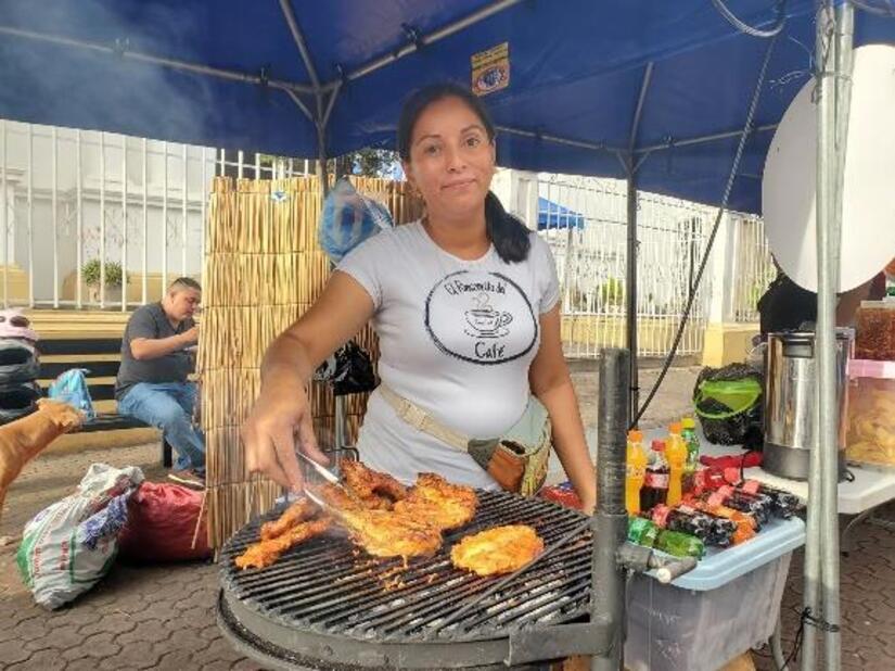 Fritanga-y-gallo-pinto-9