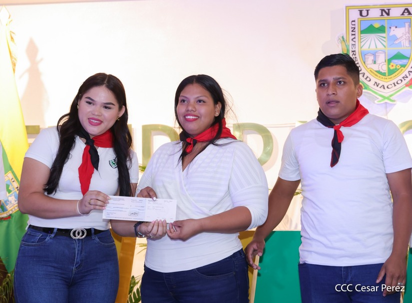 BECAS12